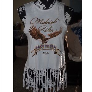 Graphic fringe tee🤘